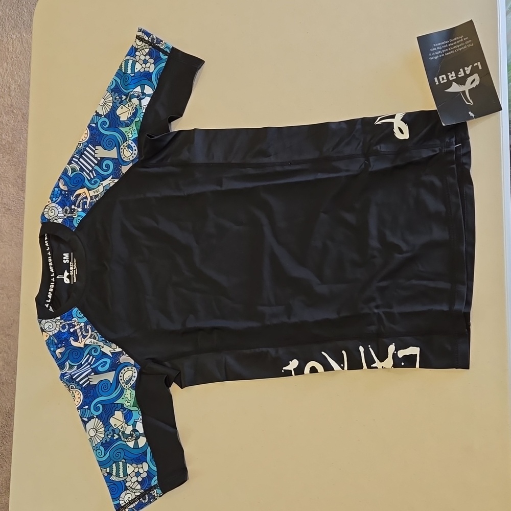 Lafroi men's rash guard top, size small, NWT